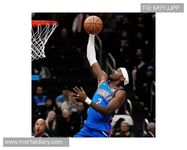 NBA季前赛：雷霆逆转险胜雄鹿 亚历山大半场23+6字母哥16+7