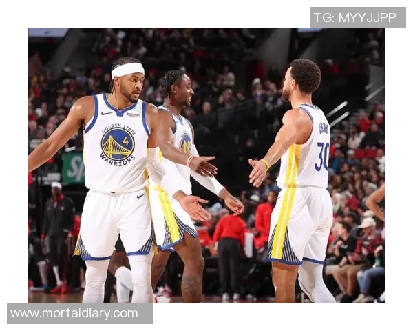 湖人拒勇士逆转！里夫斯21+3艾顿高效，库明加13+5失误，布朗尼7+1