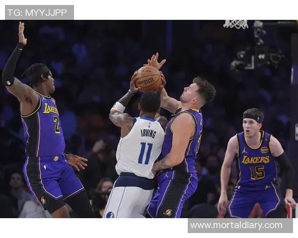 东契奇战旧主达成三双里程碑 湖人主场力克独行侠