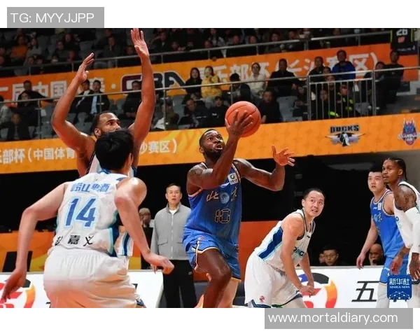 篮球——CBA俱乐部杯赛：山东高速胜北京北汽