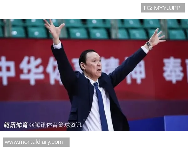 天津男篮主教练张德贵在与山东队的比赛中采取了哪些关键的战术部署？